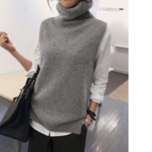 Aritzia - Topeka sleeveless sweater